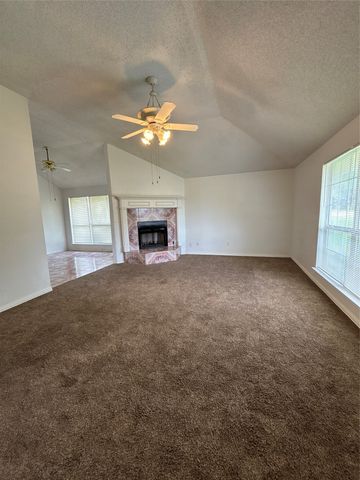 2209 Rockbluff Drive, Rowlett, TX 75088