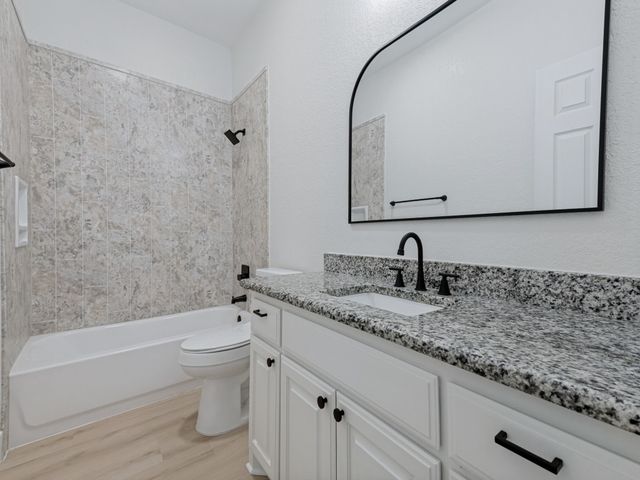 214 Lewis Street, Waxahachie, TX 75165