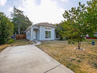 214 Lewis Street, Waxahachie, TX 75165
