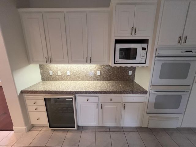 2563 W Fir Avenue, Fresno, CA 93711