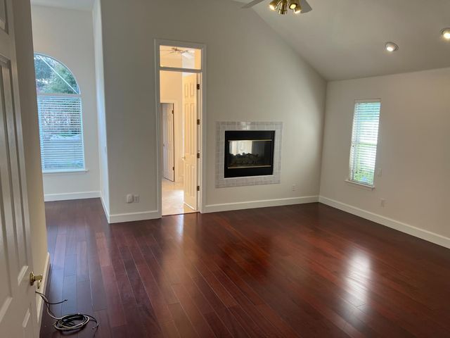 2563 W Fir Avenue, Fresno, CA 93711