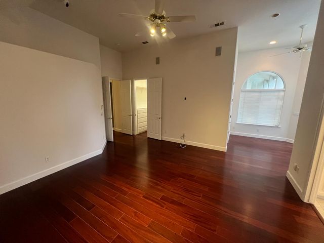 2563 W Fir Avenue, Fresno, CA 93711