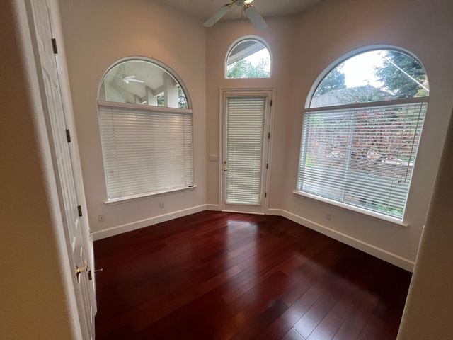 2563 W Fir Avenue, Fresno, CA 93711