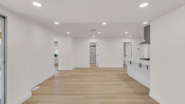 499 Millpond Drive, San Jose, CA 95125