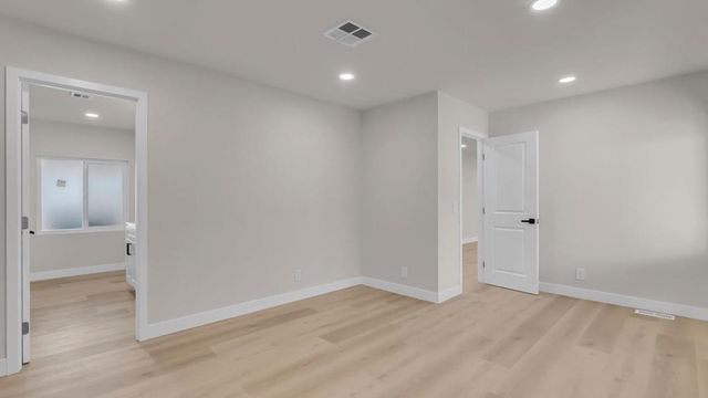 499 Millpond Drive, San Jose, CA 95125