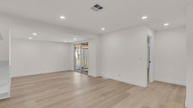 499 Millpond Drive, San Jose, CA 95125