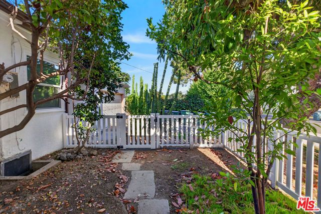 441 Dartmouth Road, Burbank, CA 91504