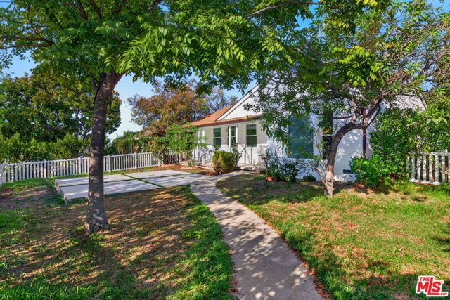 441 Dartmouth Road, Burbank, CA 91504
