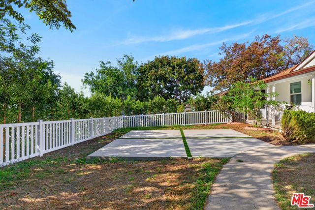 441 Dartmouth Road, Burbank, CA 91504