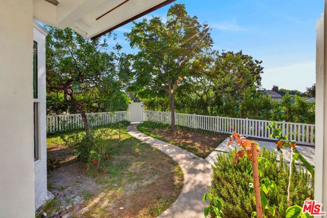 441 Dartmouth Road, Burbank, CA 91504