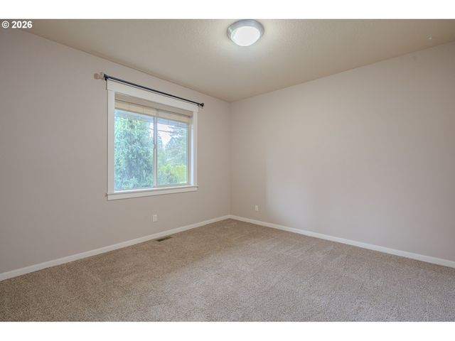 2156 Sw 14TH Dr, Gresham, OR 97080