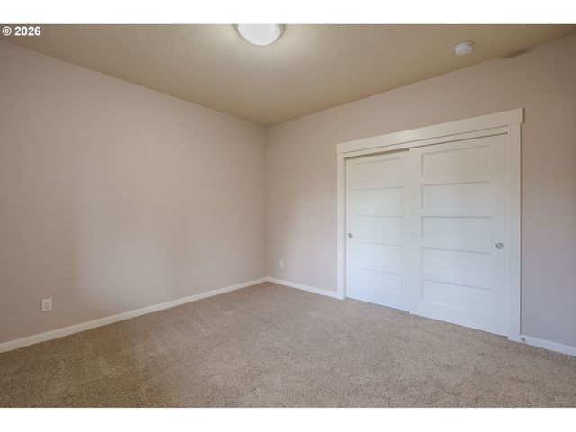 2156 Sw 14TH Dr, Gresham, OR 97080