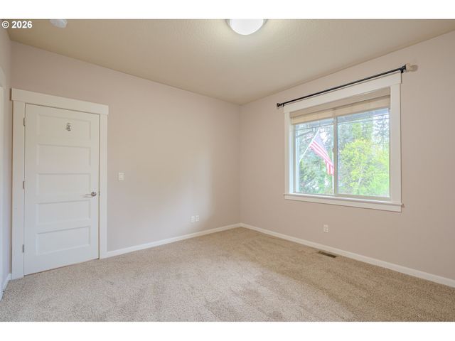 2156 Sw 14TH Dr, Gresham, OR 97080