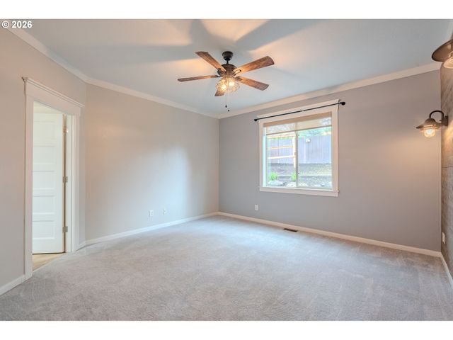 2156 Sw 14TH Dr, Gresham, OR 97080