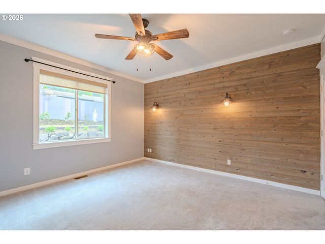 2156 Sw 14TH Dr, Gresham, OR 97080