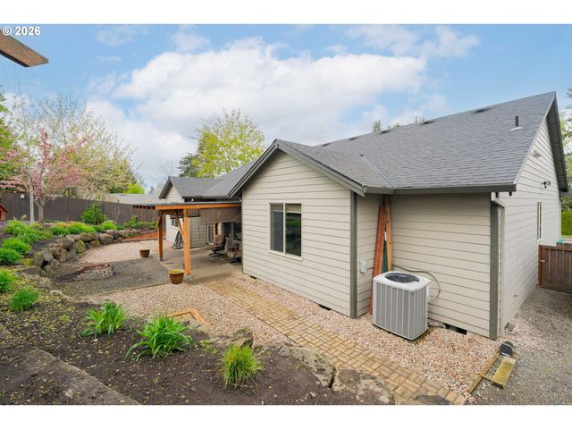 2156 Sw 14TH Dr, Gresham, OR 97080