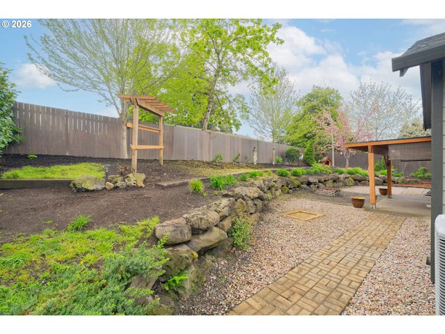 2156 Sw 14TH Dr, Gresham, OR 97080