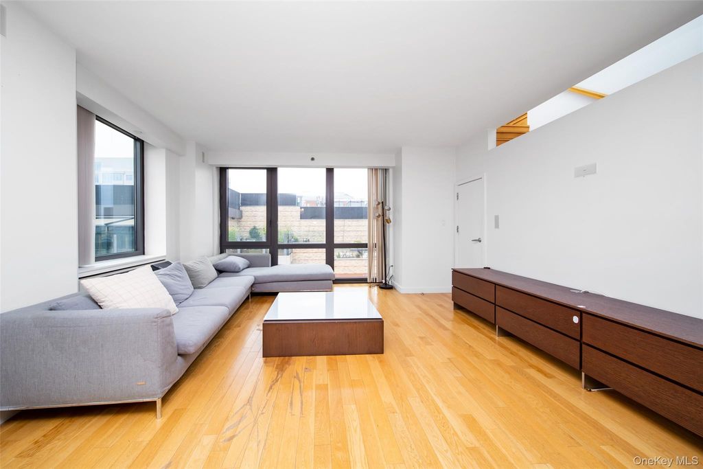 39-16 Prince Street PhB, Flushing, NY 11354 — photo 2
