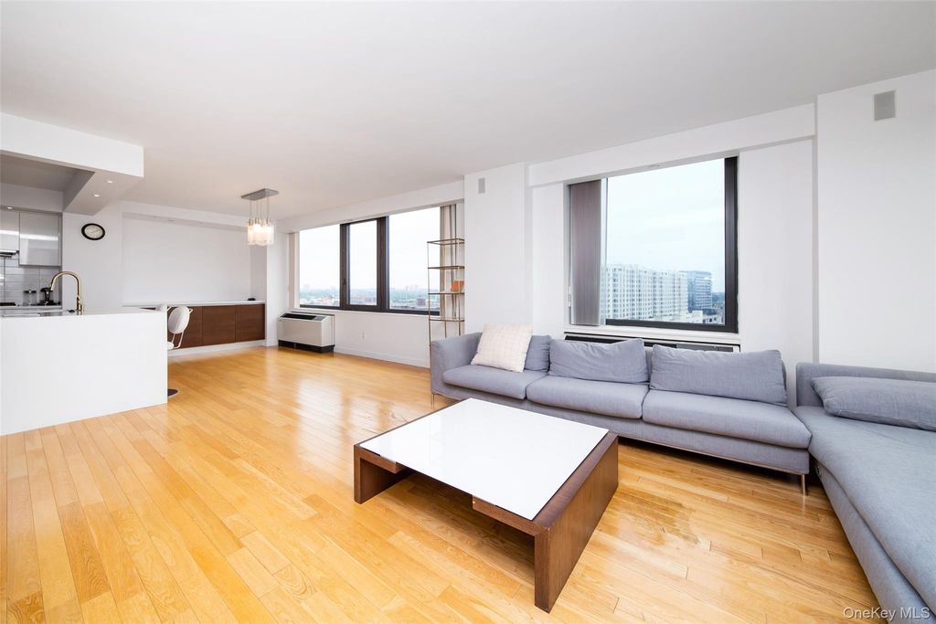 39-16 Prince Street PhB, Flushing, NY 11354 — photo 3