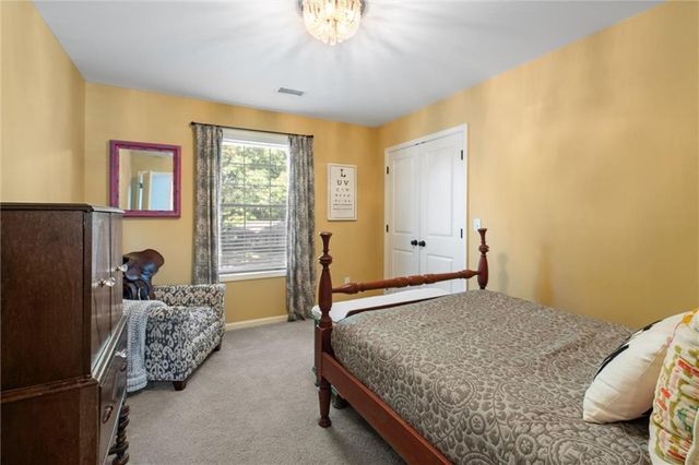 4900 W 79th Street, Prairie Village, KS 66208