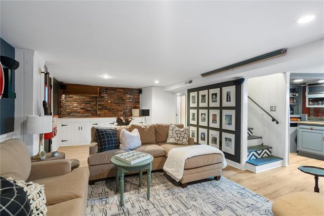 4900 W 79th Street, Prairie Village, KS 66208