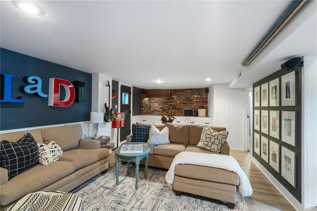 4900 W 79th Street, Prairie Village, KS 66208