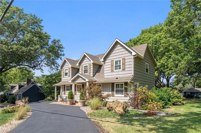 4900 W 79th Street, Prairie Village, KS 66208