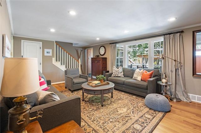 4900 W 79th Street, Prairie Village, KS 66208