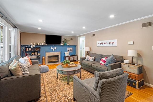 4900 W 79th Street, Prairie Village, KS 66208