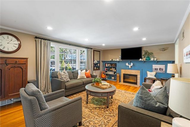 4900 W 79th Street, Prairie Village, KS 66208