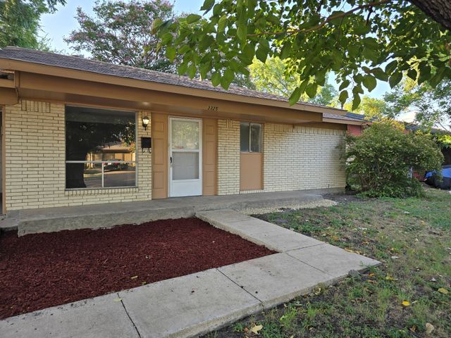 3325 Lariat Lane, Garland, TX 75042