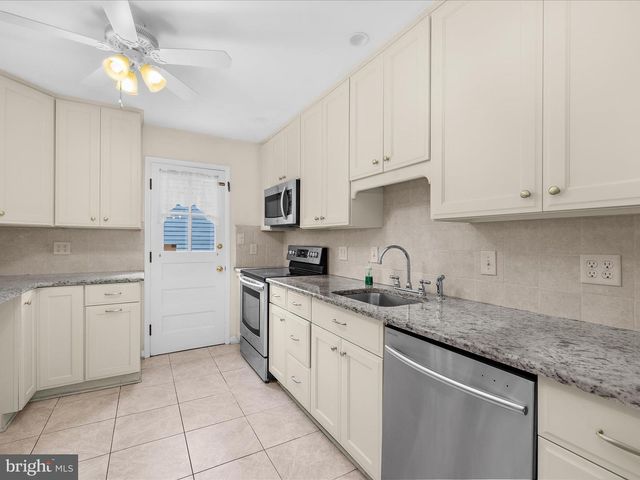 6748 GLENKIRK ROAD, Baltimore, MD 21239