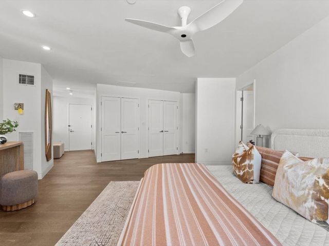 10 Rogers Street PH4, Cambridge, MA 02142