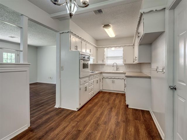 2516 SW 69th Street, Oklahoma City, OK 73159