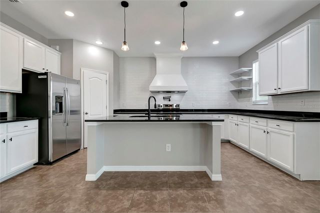 8406 CHERRY BRANCH DRIVE, Ruskin, FL 33573