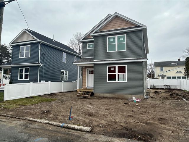 57 Cedarbrook Road, Pawtucket, RI 02861