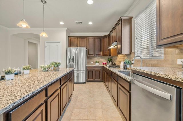 203 Longview LN, Georgetown, TX 78633
