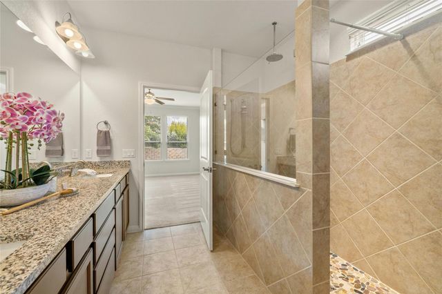 203 Longview LN, Georgetown, TX 78633