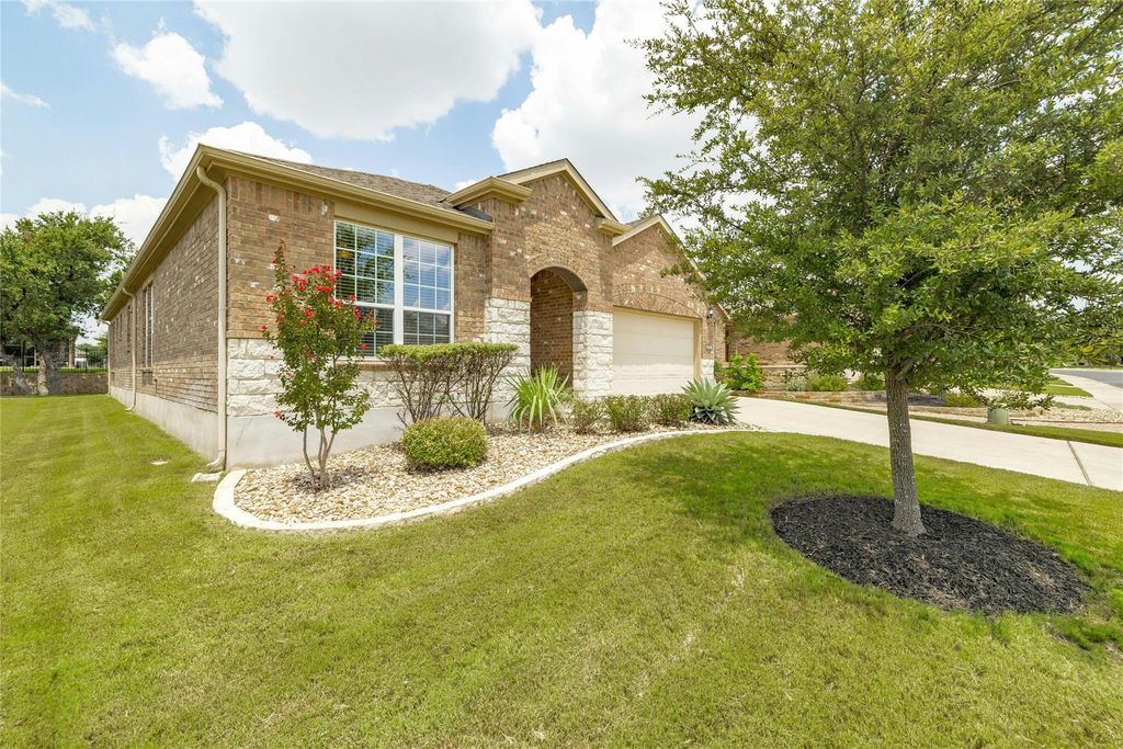 203 Longview LN, Georgetown, TX 78633