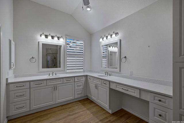 8 ORSINGER FRG, San Antonio, TX 78230