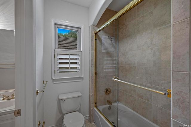 8 ORSINGER FRG, San Antonio, TX 78230