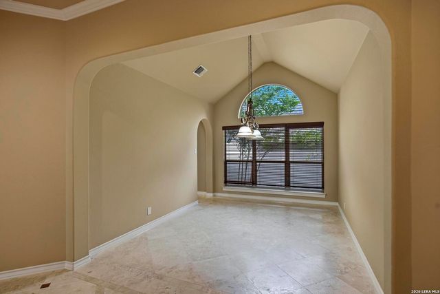 8 ORSINGER FRG, San Antonio, TX 78230