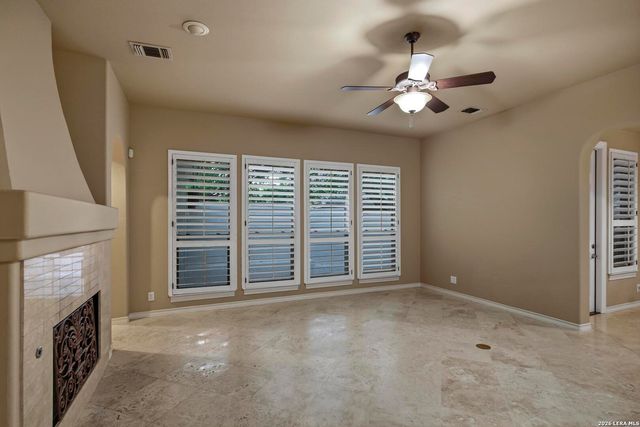 8 ORSINGER FRG, San Antonio, TX 78230