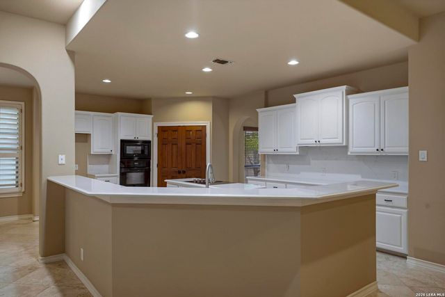 8 ORSINGER FRG, San Antonio, TX 78230