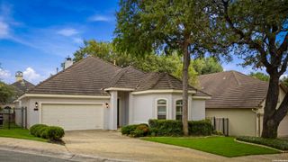 8 ORSINGER FRG, San Antonio, TX 78230