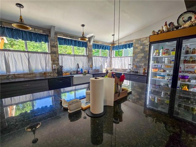 10259 S Perry Road, Orrick, MO 64077