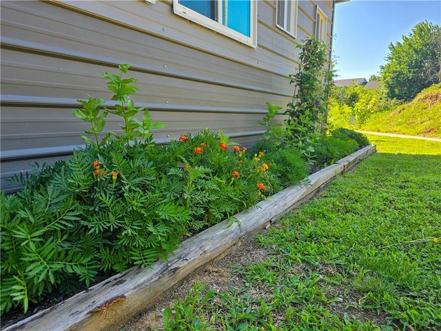 10259 S Perry Road, Orrick, MO 64077