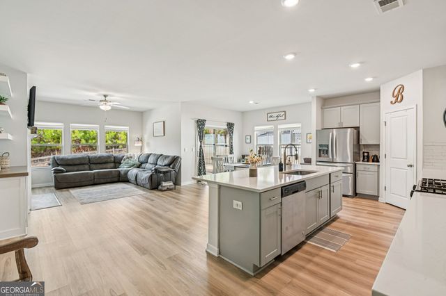 674 Valdosta Drive, Canton, GA 30114