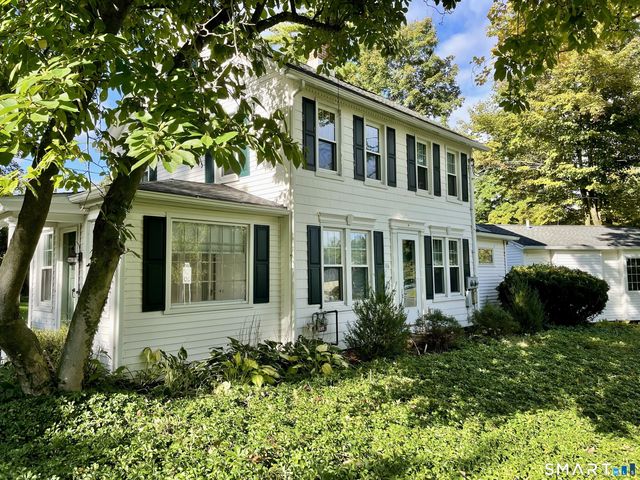 86 Main Street, Newtown, CT 06470
