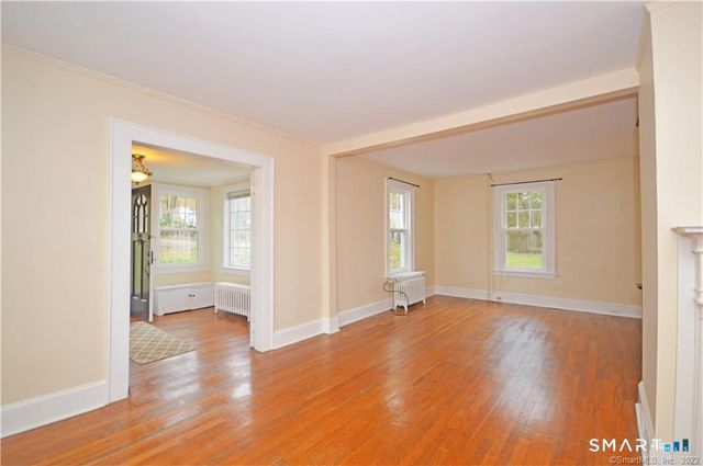 86 Main Street, Newtown, CT 06470